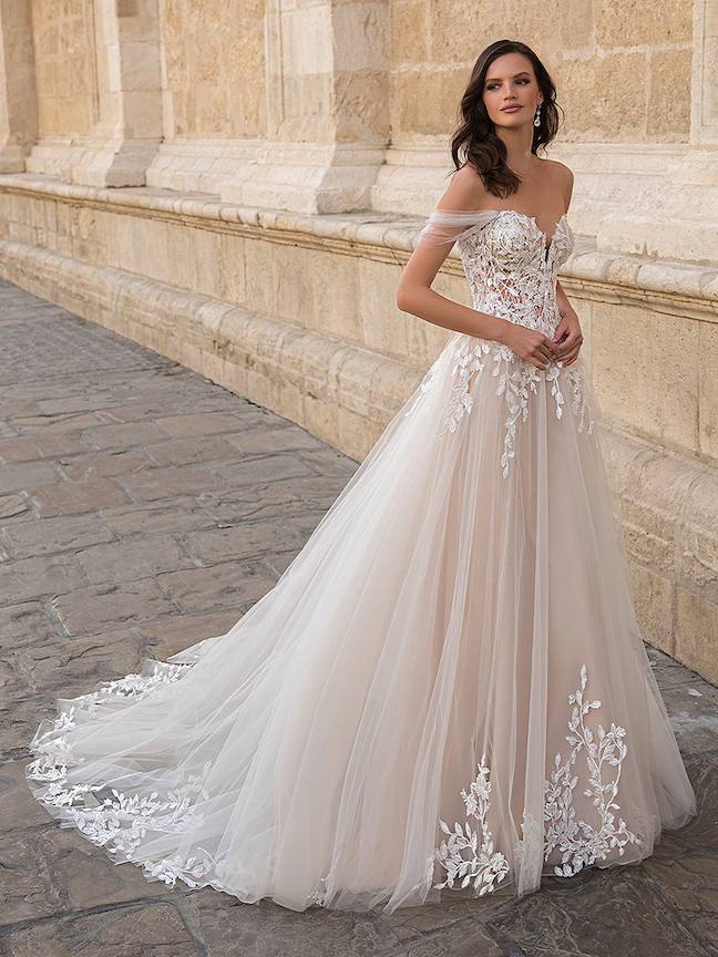 Wedding dresses - New 2023 Collection