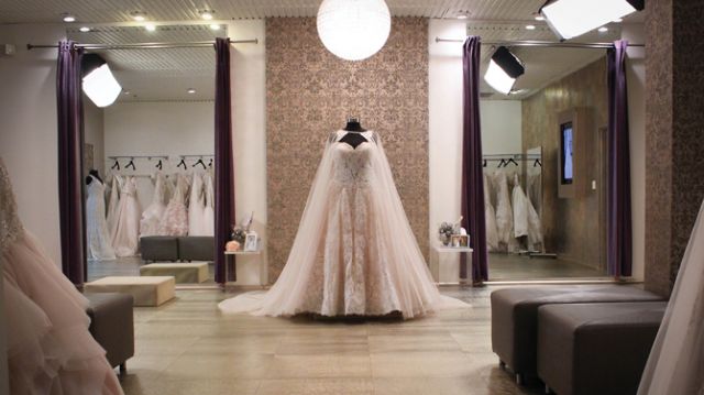 curvaceous couture bridal boutique